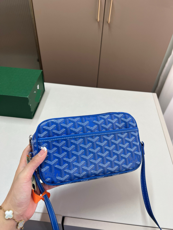 Muška crossbody torba - gradski stil, koža, geometrijski uzorak, podstava: krava djeljena koža, proljeće 2024