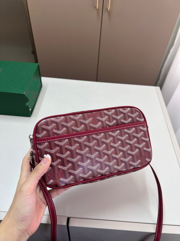 Muška crossbody torba - gradski stil, koža, geometrijski uzorak, podstava: krava djeljena koža, proljeće 2024