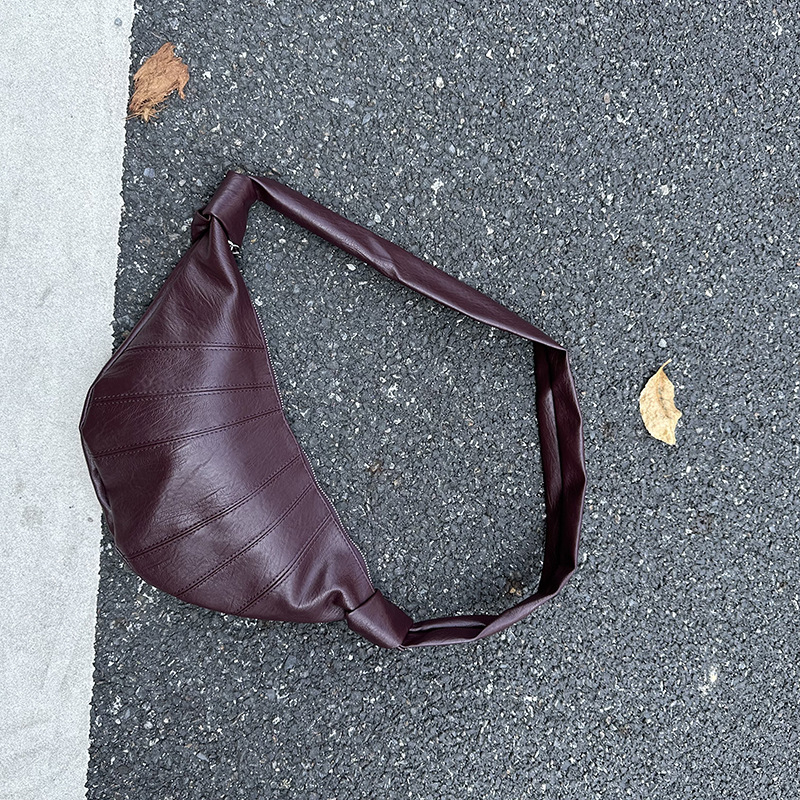 Ženska crossbody torbica u obliku dumplinga - PU koža, zatvarač, unutarnja džep za dokumente, JOERG