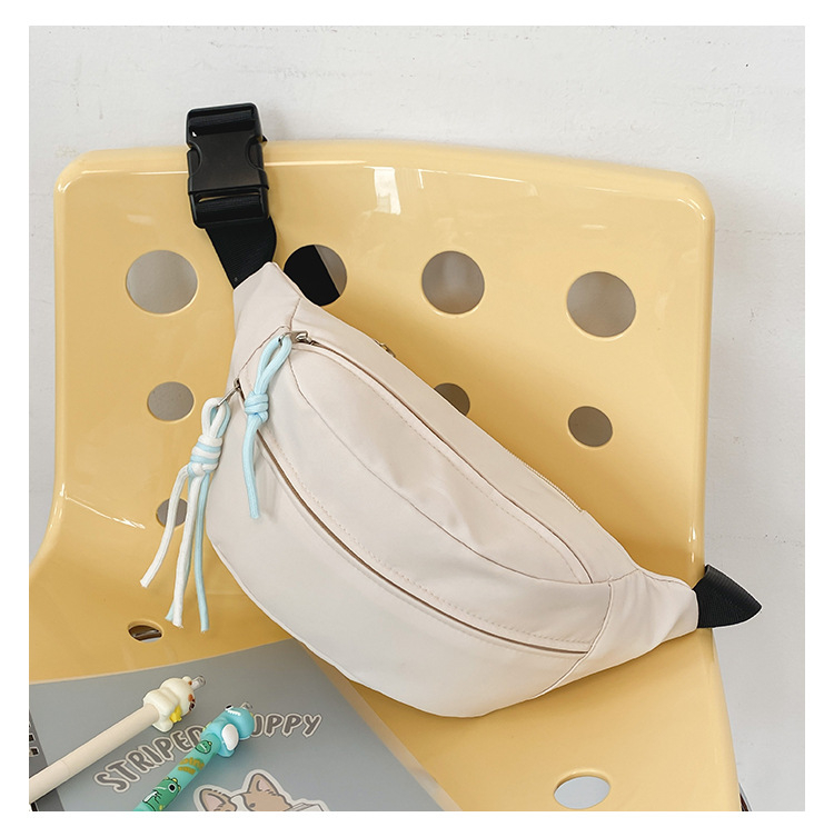 Urban minimalist nylon torbica za struk sa zatvaračem, skrivenim džepom i unutarnjim patch džepom