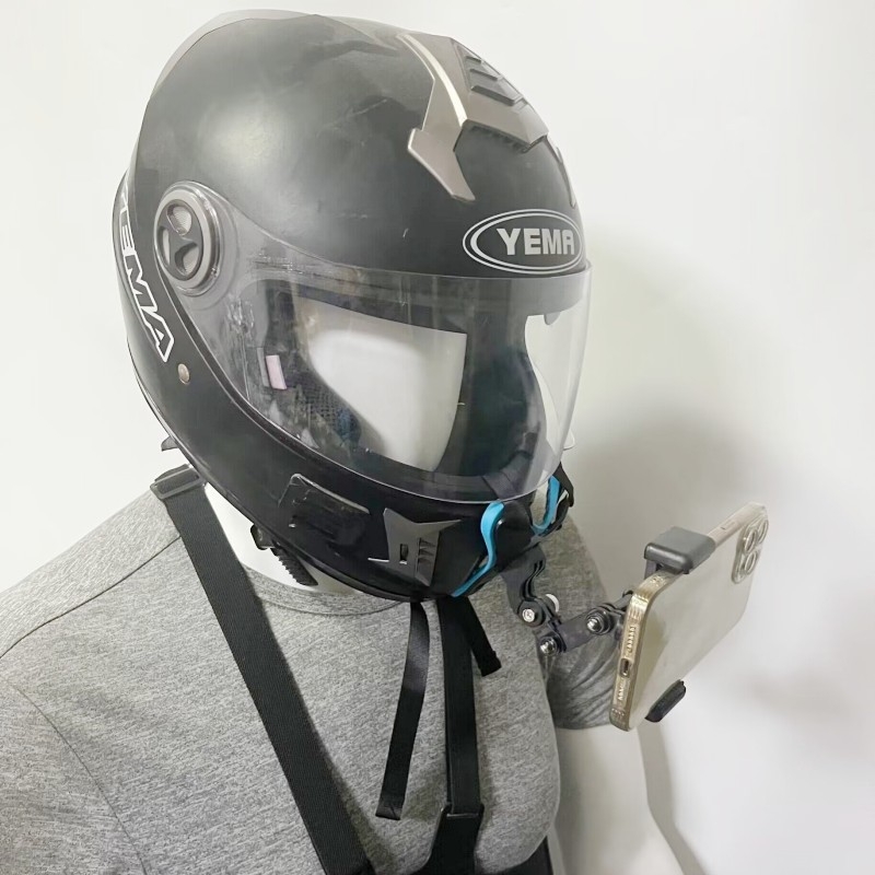 GoPro13 Držač za bradu kacige – Klip za telefon; GR19, PP+TPE, Opća kompatibilnost; Pakiranje: držač za bradu i klip za telefon