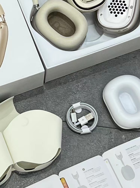 Headset Bluetooth cu ANC | rază 10 m, Bluetooth 5.4, autonomie peste 8 ore, stereo, purtare pe cap