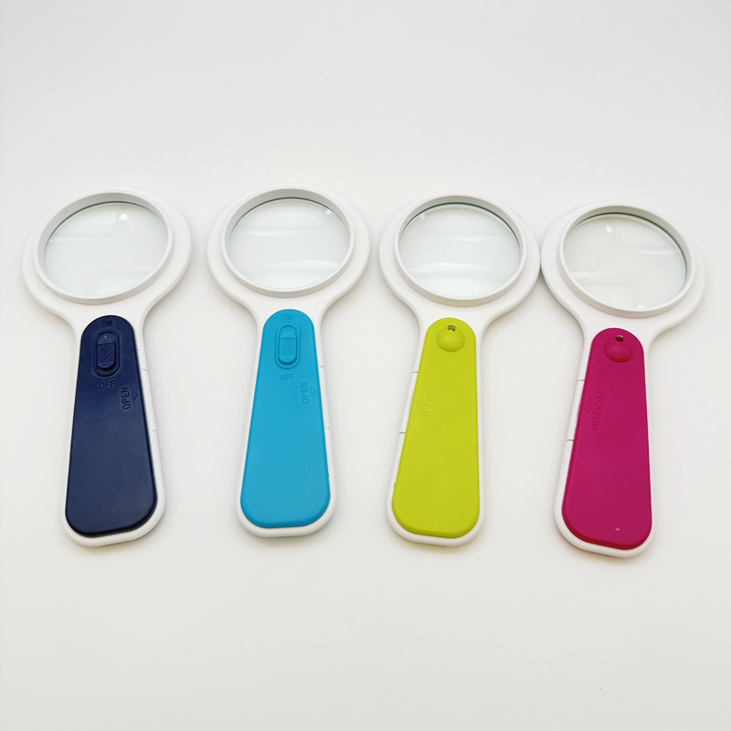 Χειροκίνητος μεγεθυντικός φακός LED με υψηλό μέγεθος μεγέθυνσης, φορητός φωτιζόμενος φακός για προστασία ματιών