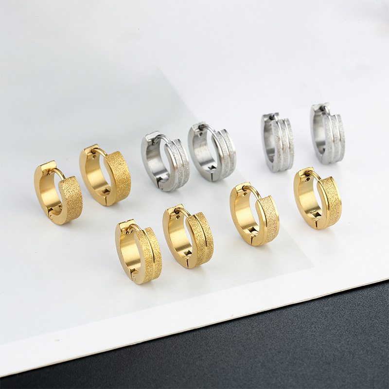 Unisex naušnice od nehrđajućeg čelika, titan-stil, premaz u 18K zlatnoj nijansi