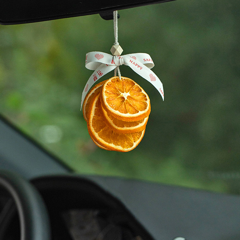 Drveni privjesak za auto s aromom — moderan stil, ukras za automobil