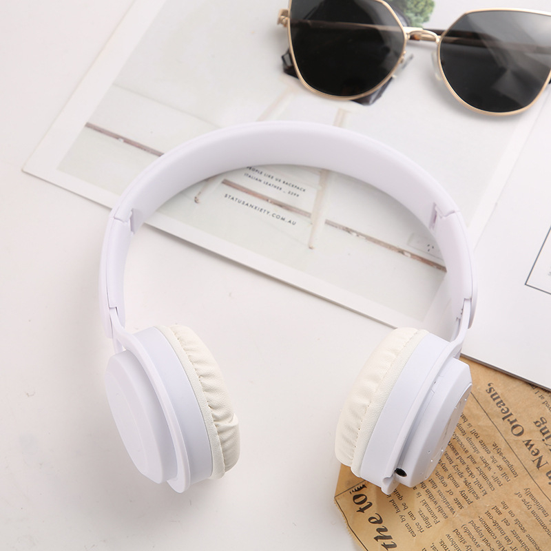 Y08 Bluetooth slušalice za glavu – jak bass, sklopive, domet 10 m, Bluetooth 5.0, IPX4, 4–8 h, NFC