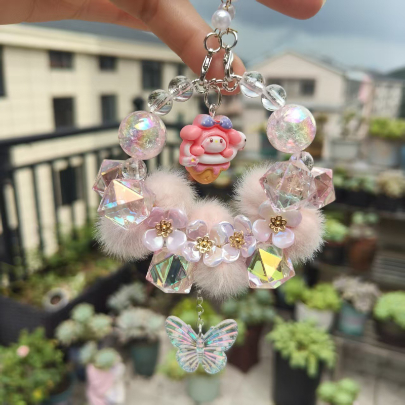 Κρεμαστό διακοσμητικό για τον καθρέφτη του αυτοκινήτου - ακρυλικό, χειροποίητες χάντρες, μοτίβο Lily of the Valley, πολυτελής εσωτερικός διακοσμός