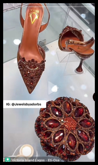 Moterų raišteliniai sandalai su smailiu nosimi, plonas kulnas 3–6 cm, viršus iš super pluošto, vidus tinklas (Pavasaris 2025)