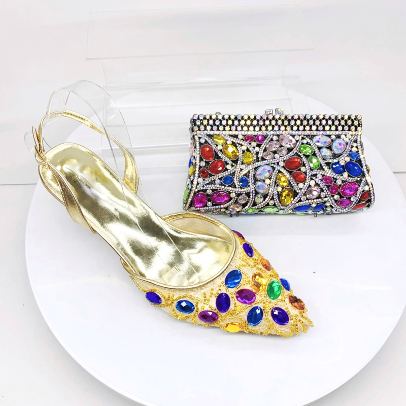 Moterų raišteliniai sandalai su smailiu nosimi, plonas kulnas 3–6 cm, viršus iš super pluošto, vidus tinklas (Pavasaris 2025)