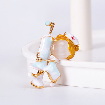 Isia Medicinski broš – Kameno mačje oko, Premaz kap ulja, Legura, Crtani stil, Unisex, Za medicinske sestre i doktore, Jesen 2024