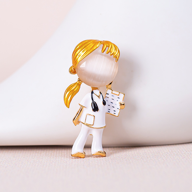 Isia Medicinski broš – Kameno mačje oko, Premaz kap ulja, Legura, Crtani stil, Unisex, Za medicinske sestre i doktore, Jesen 2024