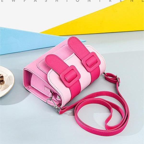 Ženska Cambridge crossbody torba, PU materijal, gradski stil, unutarnje pretince: pretinac sa zatvaračem, džep za mobitel, džep za identifikacijski dokument, poliester podstava