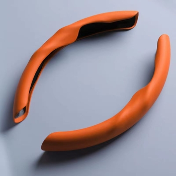 Autó kormányvédő huzat, egyszerű stílus, műbőr felület, minden évszakban használható, univerzális felszerelés, kompatibil a legtöbb márkával.