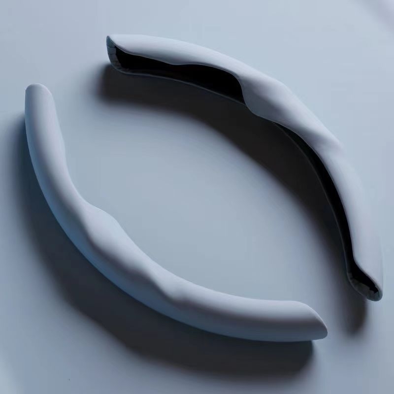 Autó kormányvédő huzat, egyszerű stílus, műbőr felület, minden évszakban használható, univerzális felszerelés, kompatibil a legtöbb márkával.