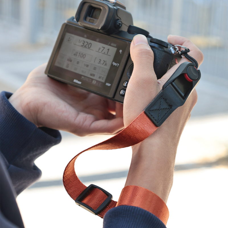 Gisergar G-20 Curea pentru încheietura mâinii cu eliberare rapidă pentru camere SLR și mirrorless, instalare rapidă