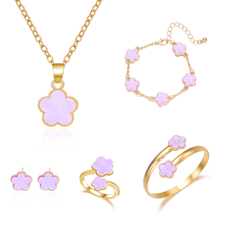 Női ékszerszett – cink ötvözet, elektroplakálás, O-formájú lánc, ötlevelű lóhere motívum, tartalmaz fülbevalókat, nyakláncot és karkötőket (5 darabos készlet)