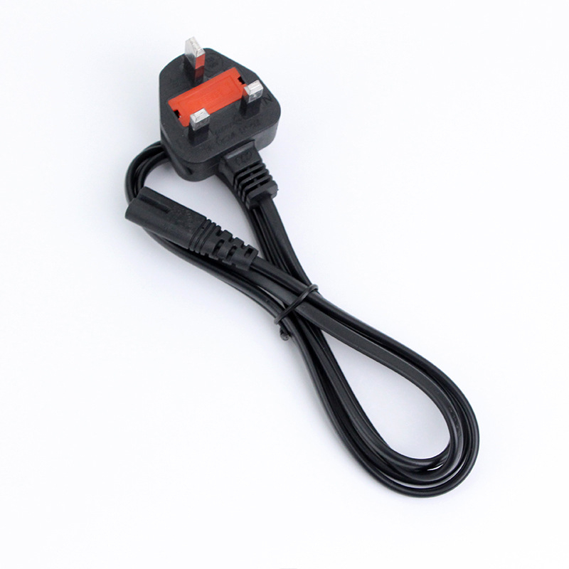 Barošanas kabelis 13A, Lielbritānijas standarts, 8-pins spraudnis ar plūmiju zieda formu, datora aizvietojošs kabelis
