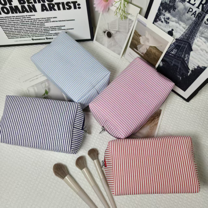 Козметична чанта с голям капацитет, полиестер с райета, лека и издръжлива, унисекс дизайн