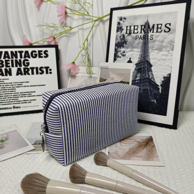 Козметична чанта с голям капацитет, полиестер с райета, лека и издръжлива, унисекс дизайн