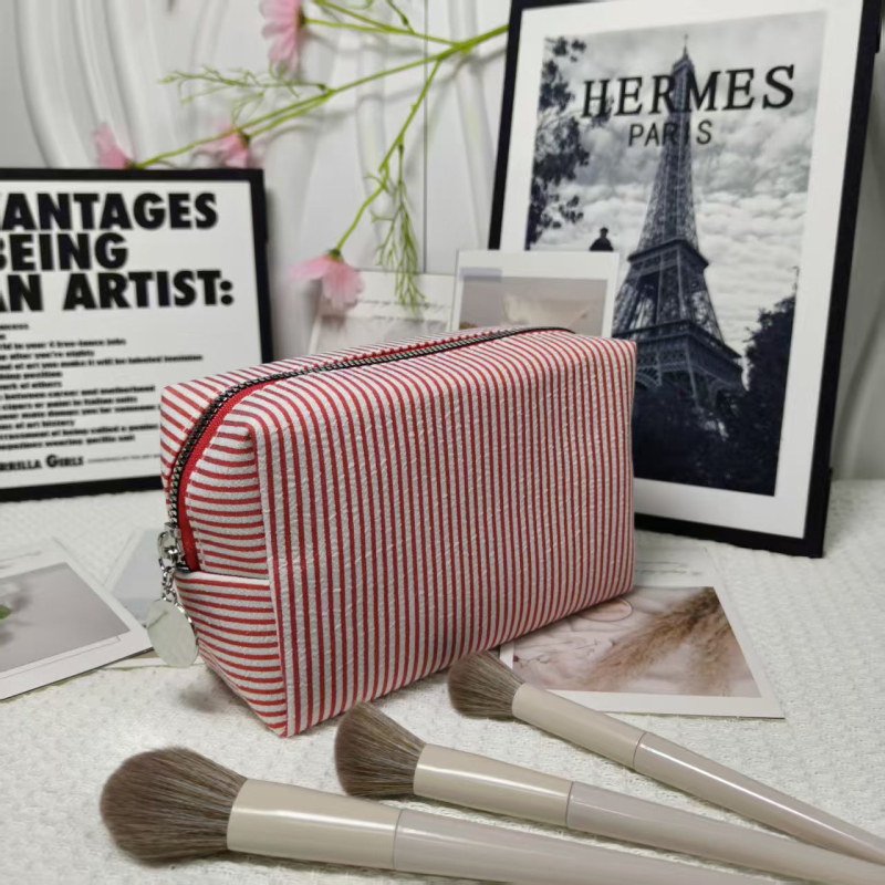 Козметична чанта с голям капацитет, полиестер с райета, лека и издръжлива, унисекс дизайн