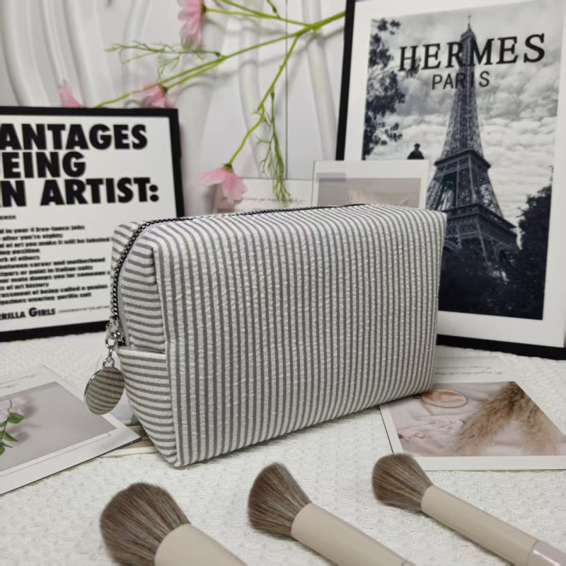 Козметична чанта с голям капацитет, полиестер с райета, лека и издръжлива, унисекс дизайн