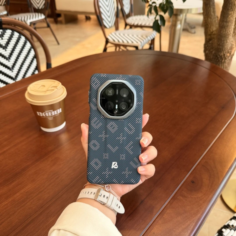 Θήκη Huawei Mate60RS για κινητό, Ultra‑λεπτή σκληρή θήκη PC με υφή Kevlar ανθρακονήματος, Αντιπτώση, Μαγνητικό κλείσιμο