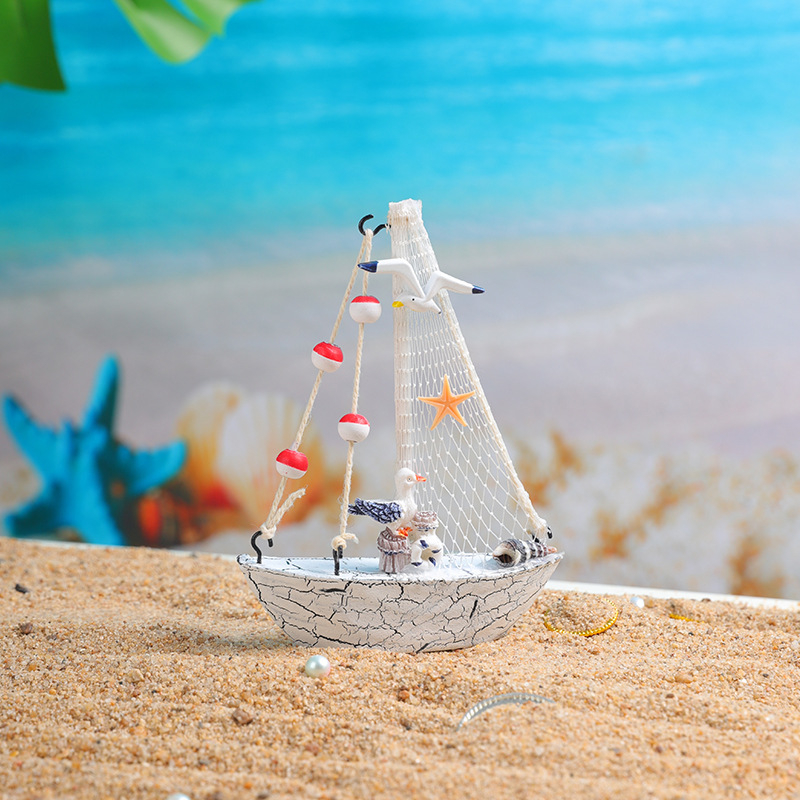Mini model broda u mediteranskom stilu od sintetičke smole, marka Suojun, dekorativni komad s detaljama galeba i školjki