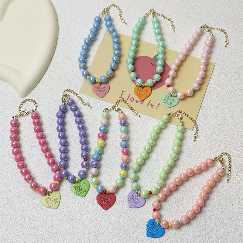 Dzīvnieku kaklarota kaķiem un suņiem - sirds kulons, rezīna pērlītes, elastīga, princeses stils, mīlestības raksts