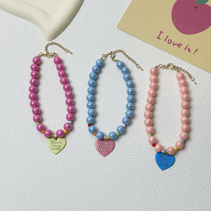 Dzīvnieku kaklarota kaķiem un suņiem - sirds kulons, rezīna pērlītes, elastīga, princeses stils, mīlestības raksts