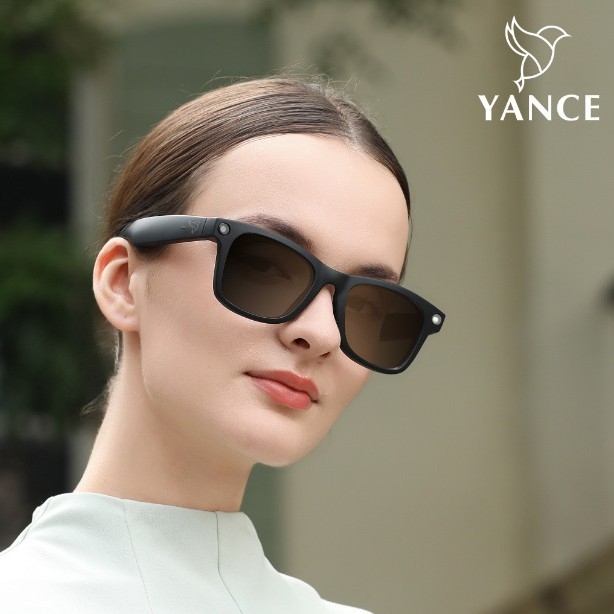 AI Ochelari cu Cameră - ramă semi-ușoară TR90 (cameră 5 MP, 16GB memorie, baterie 220mAh, greutate 37g)