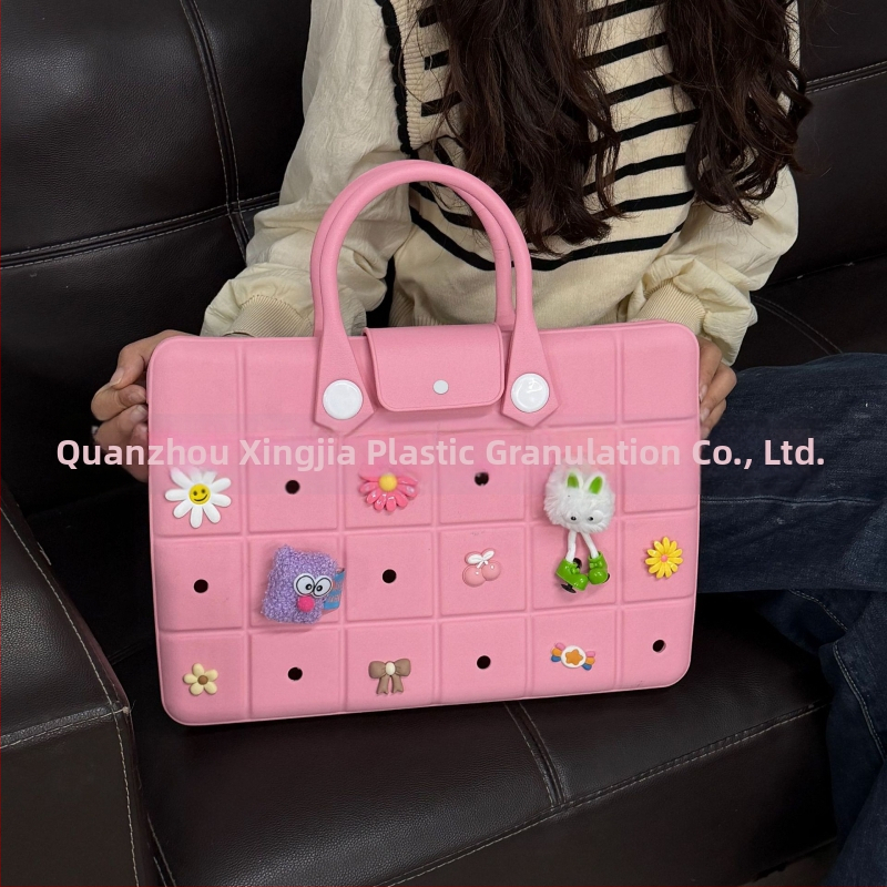 Taška na notebook EVA, skladovanie, mestská jednoduchosť, jar 2025