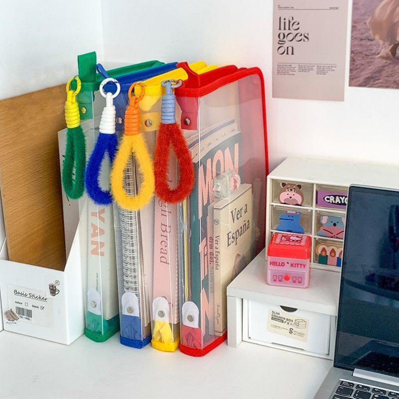 Чанта за файлове с цип, прозрачен корпус, пластмасов материал, отваряне в форма на L, подходяща за учебници и документи