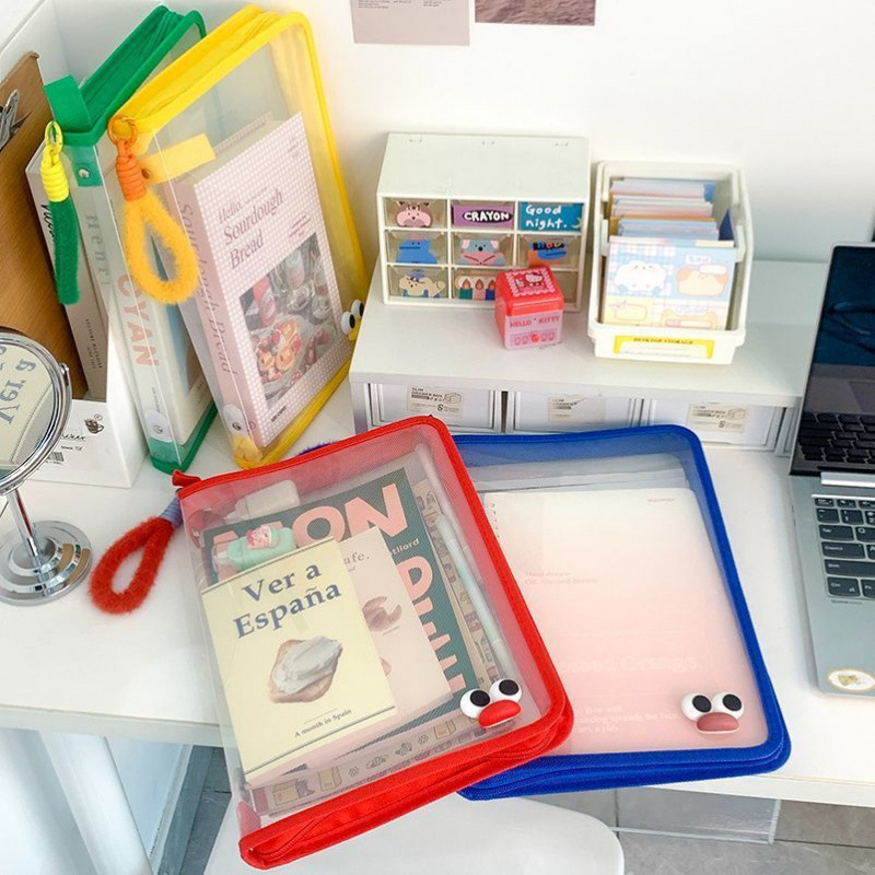 Чанта за файлове с цип, прозрачен корпус, пластмасов материал, отваряне в форма на L, подходяща за учебници и документи