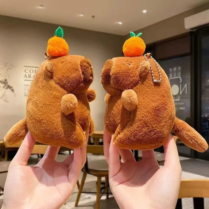 Капибара плюшено ключодържател - супер мека къса плюш, пълнеж PP памук, опаковка: бяла кутия и мрежеста торбичка, OEM лого