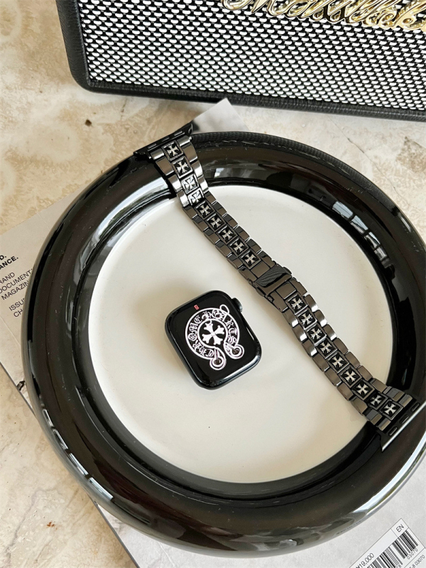 Kovová remienka na Apple Watch, šírka 20 mm, spona Snap, hmotnosť 55,8 g, uvedená 2024