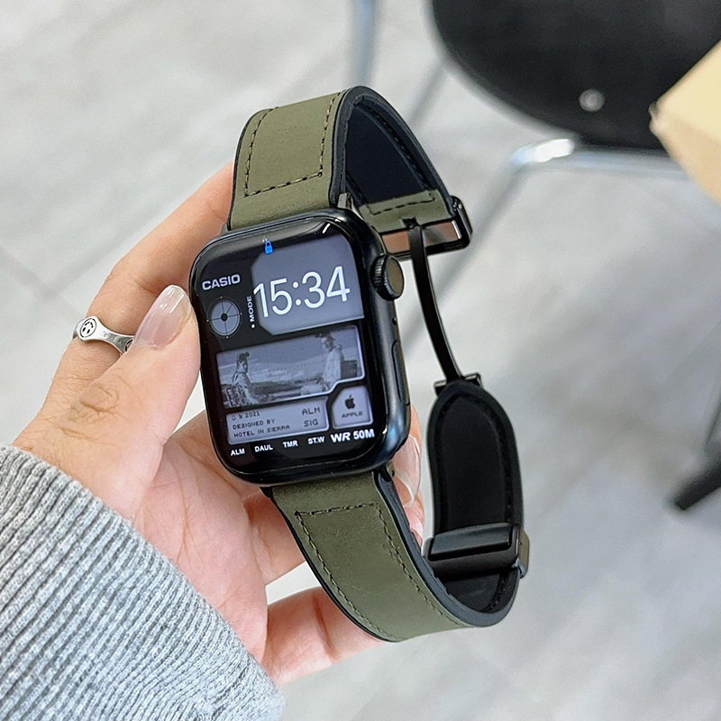 Remen za Apple Watch: prava koža, magnetska kopča, moderan stil, kompatibilan s Apple Watch, težina 30 g