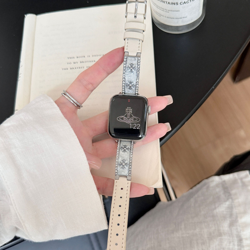 Kožna narukvica za iWatch S10 s emajliranim dizajnom srca — opća kompatibilnost, materijal: koža, stil: modan