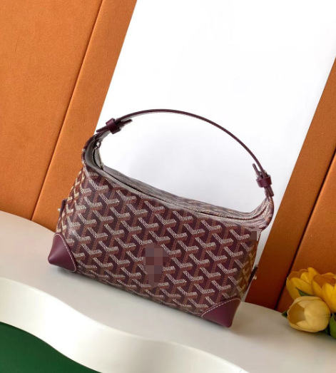 Dumpling alakú kozmetikai táska, PVC anyag, cipzáras záródás, belső zsebek telefon és személyi igazolvány számára, vászon bélés