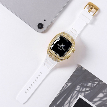 Remienok pre Apple Watch 10 s kryštálovým puzdrom a integrovaným plášťom zo tekutého silikónu