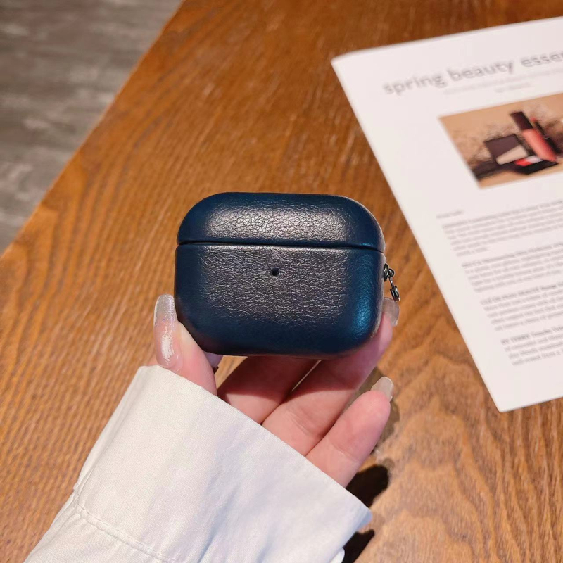 Apple AirPods védő kemény tok – műbőr, velúr, PC; matt felület; kézzel készített; kompatibilis AirPods 1/2/3/4 és Pro 2