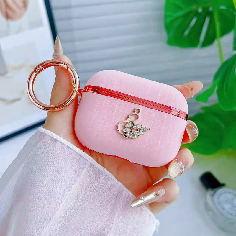 AirPods Pro tok bőrtapintású textúrával és strasszköves díszítéssel, teljes lefedésű ütésálló védelem, PC anyagú, elektroplakált felülettel (kompatibilis az AirPods Pro 1. és 2. generációjával).