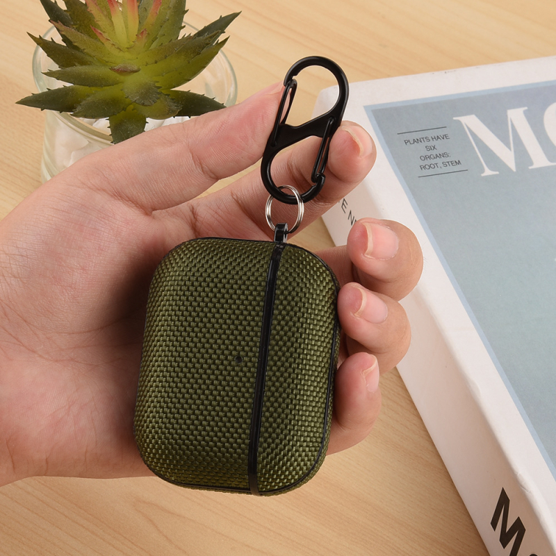 Carcasă de protecție AirPods Pro 3, Piele artificială, Relief gravat, Universală, Compatibilă cu Apple