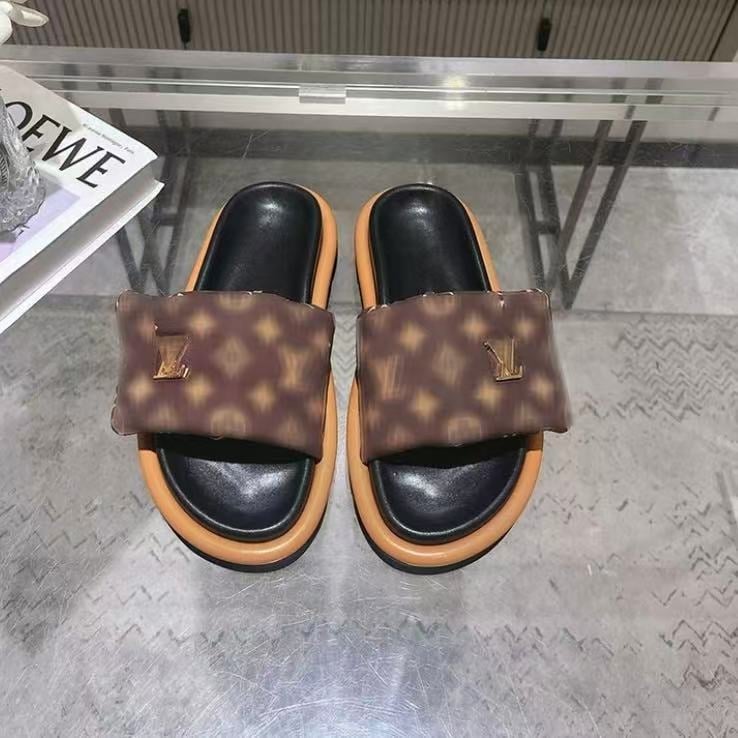 Moteriškos natūralios odos reljefinės sandalės su Velcro užtrauktuku, stora padas