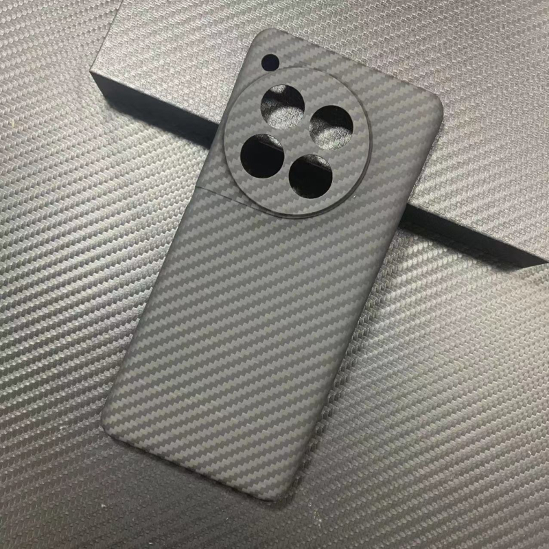 Carcasă Shield shell pentru OnePlus 12 și OnePlus 11 – Kevlar, manufactură manuală, carcasă rigidă, rezistență la uzură, la căderi și la amprente