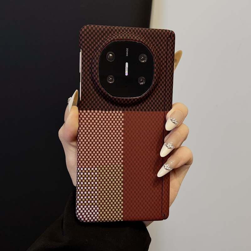 Huawei Mate X6 калъф за телефон със стил централна ос, PC материал, магнитно задържане, защита при изпускане и отвеждане на топлината