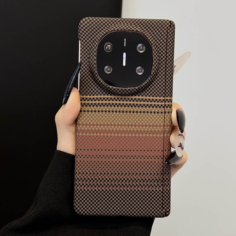 Huawei Mate X6 калъф за телефон със стил централна ос, PC материал, магнитно задържане, защита при изпускане и отвеждане на топлината