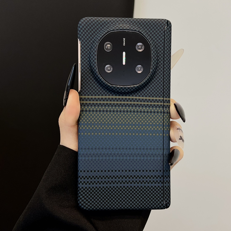 Huawei Mate X6 калъф за телефон със стил централна ос, PC материал, магнитно задържане, защита при изпускане и отвеждане на топлината