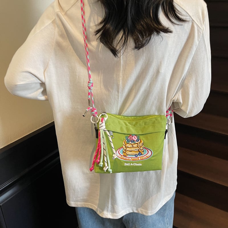 Meow House Ženska crossbody torba u japanskom stilu, izšivana torba za rame, dnevna kozmetička torba, svestrana torba za telefon
