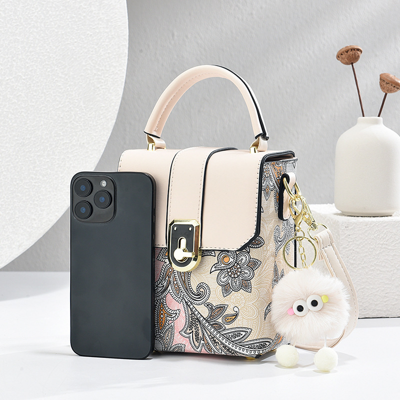 Indulge ženska crossbody torba — urban minimalist stil, PU koža, horizontalni kvadratni oblik, zatvarač na otvaranje, unutarnji pretinci: džep sa zatvaračem, džep za telefon, džep za ID