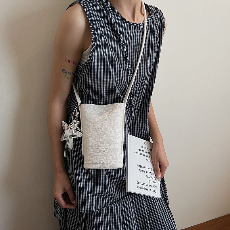 Ženska mini crossbody torbica, PU koža, street trend, uspravnog kvadratnog oblika, magnetsko zatvaranje, skriveni džep na zip